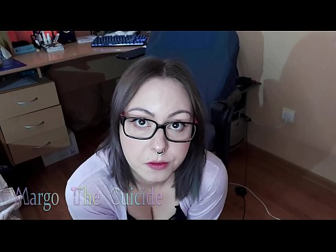 ❤️ Chica sexy con gafas chupa consolador profundamente en la cámara ️ Video de sexo en es.punkbass.ru ❌️